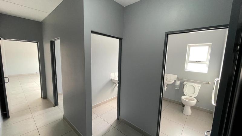 To Let commercial Property for Rent in Greenbushes Eastern Cape